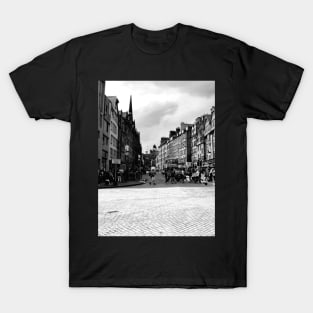 Castle Approach, Edinburgh T-Shirt